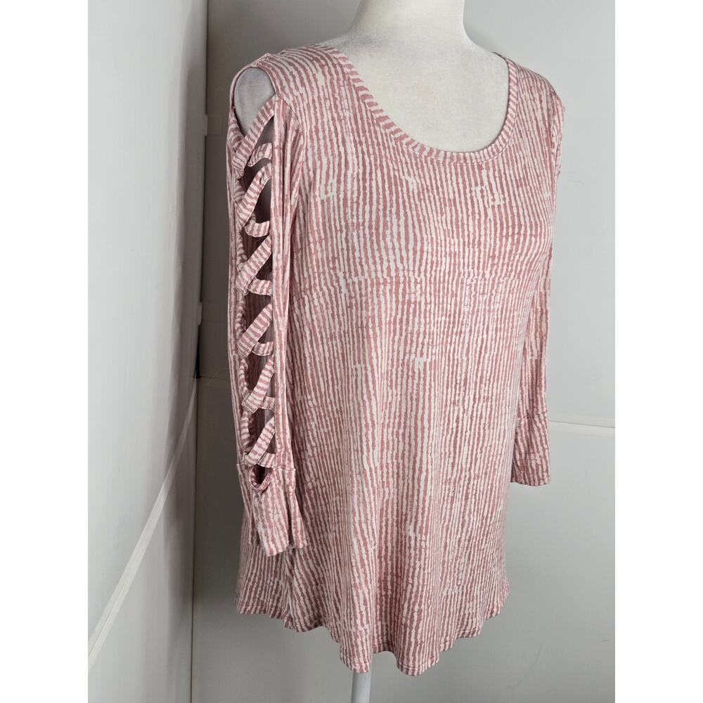 Jennifer Lopez EUC Cold Shoulder Striped Ladder Top Small Dusty Pink White